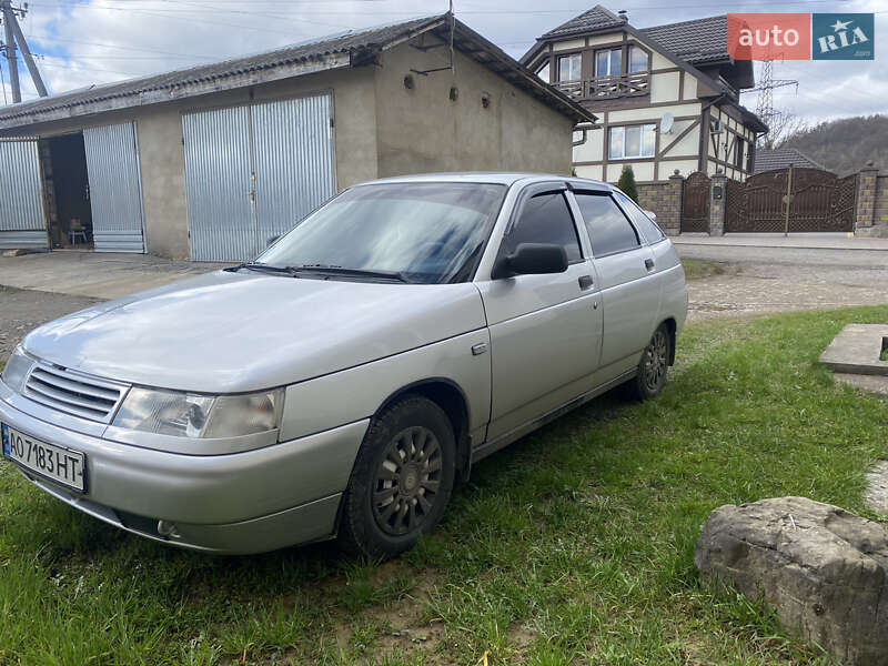 Хэтчбек ВАЗ / Lada 2112 2007 в Поляне