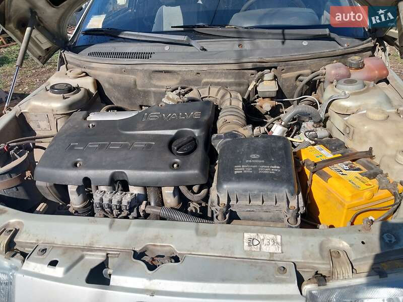 Хэтчбек ВАЗ / Lada 2112 2004 в Александрие