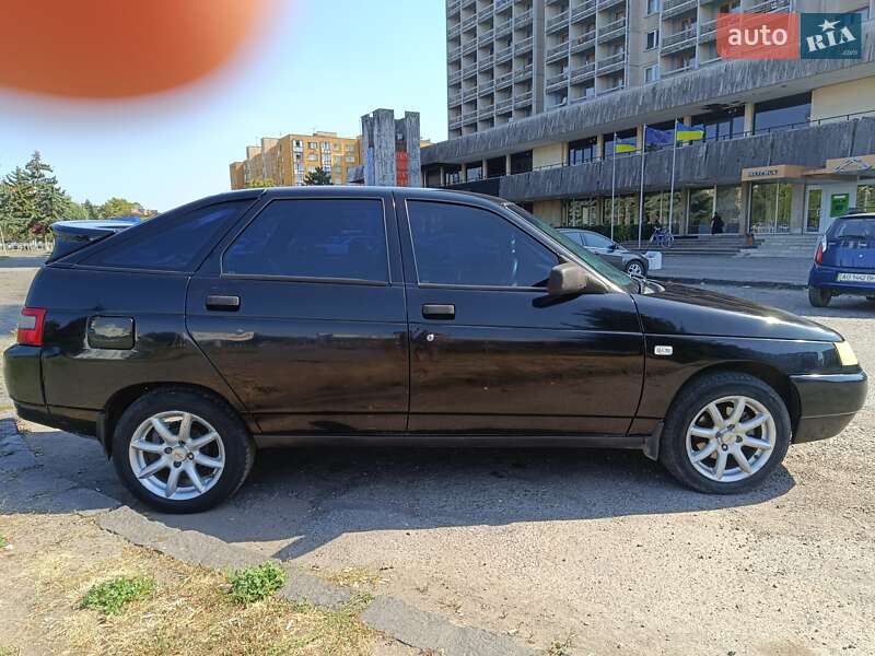 Хэтчбек ВАЗ / Lada 2112 2008 в Ужгороде