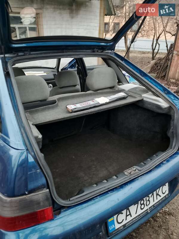 Хэтчбек ВАЗ / Lada 2112 2001 в Умани