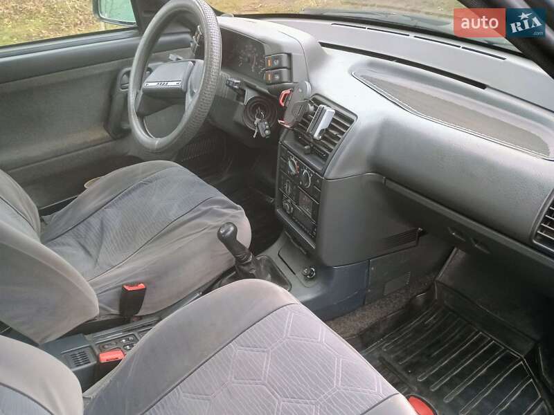 Хетчбек ВАЗ / Lada 2112 2006 в Гадячі