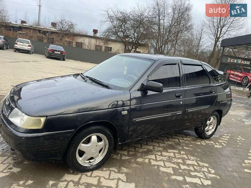 Хэтчбек ВАЗ 2112 2007 в 