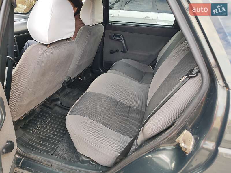 Хэтчбек ВАЗ / Lada 2112 2006 в Тернополе