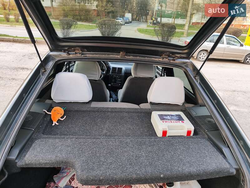 Хэтчбек ВАЗ / Lada 2112 2006 в Тернополе