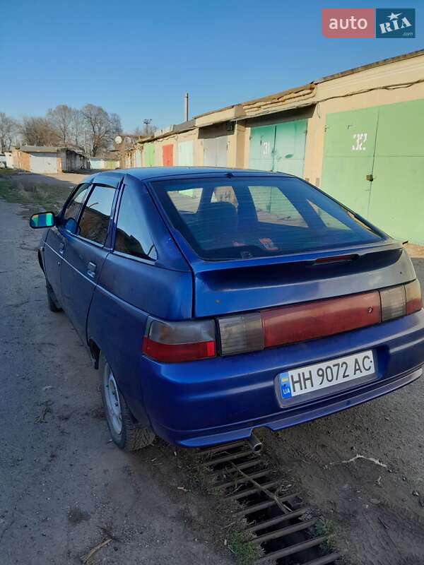 Хэтчбек ВАЗ / Lada 2112 2002 в Измаиле