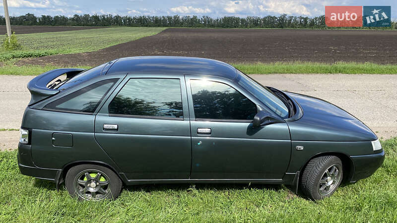 Хэтчбек ВАЗ / Lada 2112 2006 в Долинской