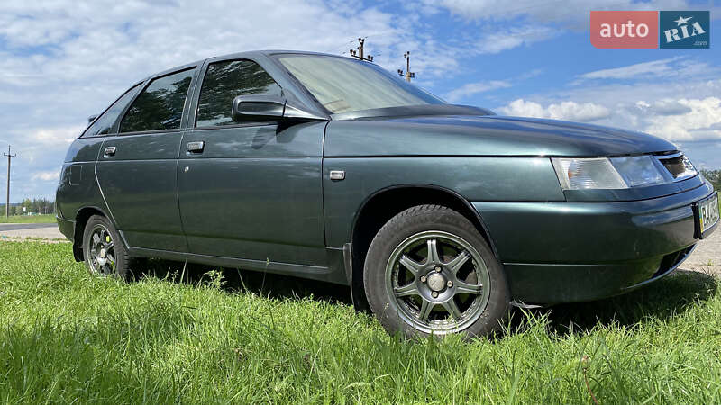 Хэтчбек ВАЗ / Lada 2112 2006 в Долинской