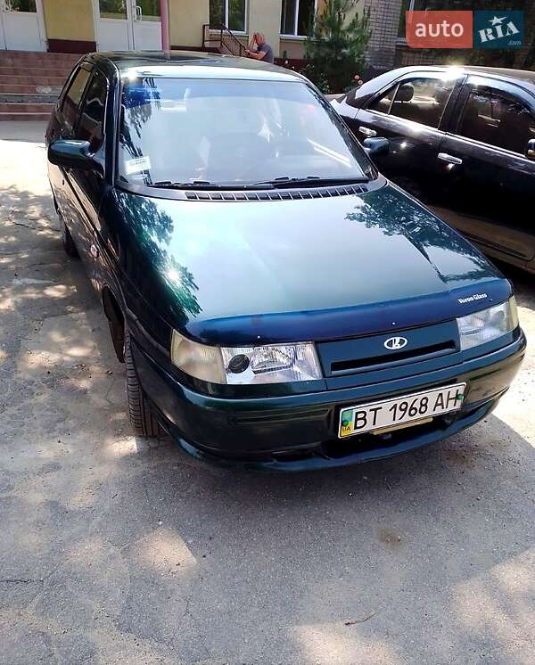 Хэтчбек ВАЗ / Lada 2112 2001 в Херсоне