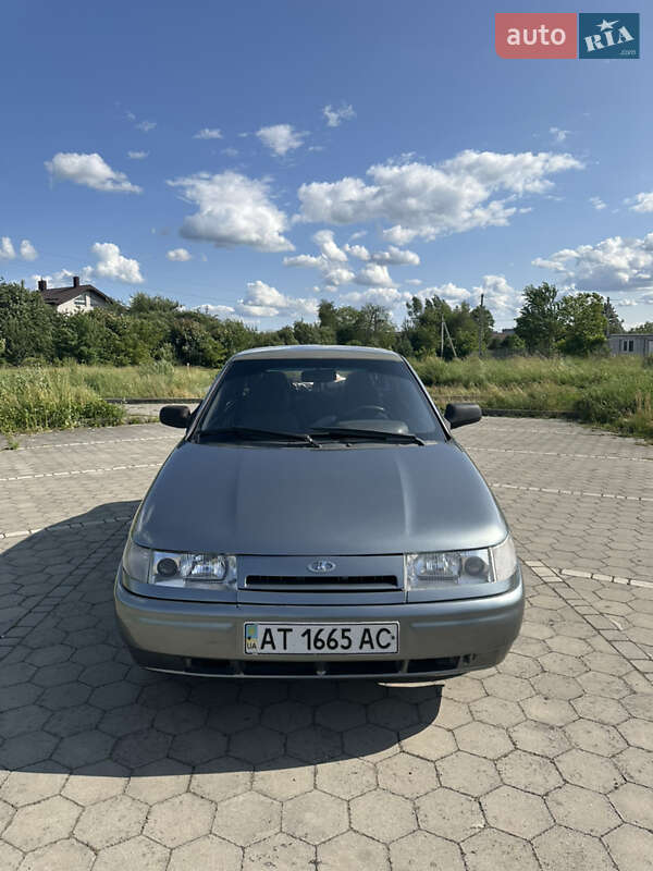 Хэтчбек ВАЗ / Lada 2112 2005 в Ивано-Франковске