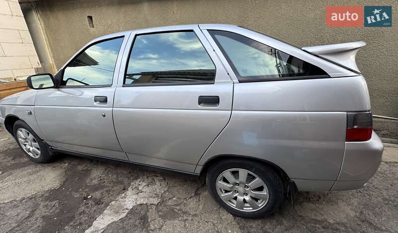 Хэтчбек ВАЗ / Lada 2112 2006 в Ужгороде