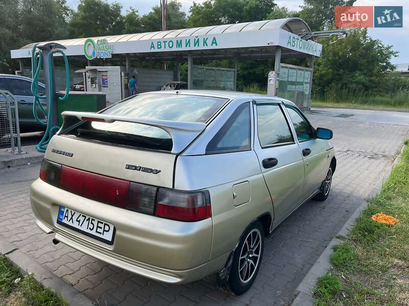 Хэтчбек ВАЗ / Lada 2112 2005 в Обухове