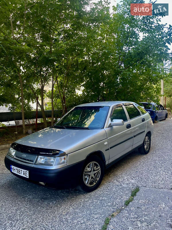 Хэтчбек ВАЗ / Lada 2112 2005 в Одессе