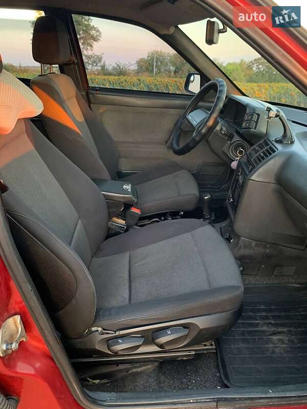 Хэтчбек ВАЗ / Lada 2112 2007 в Ольшанке