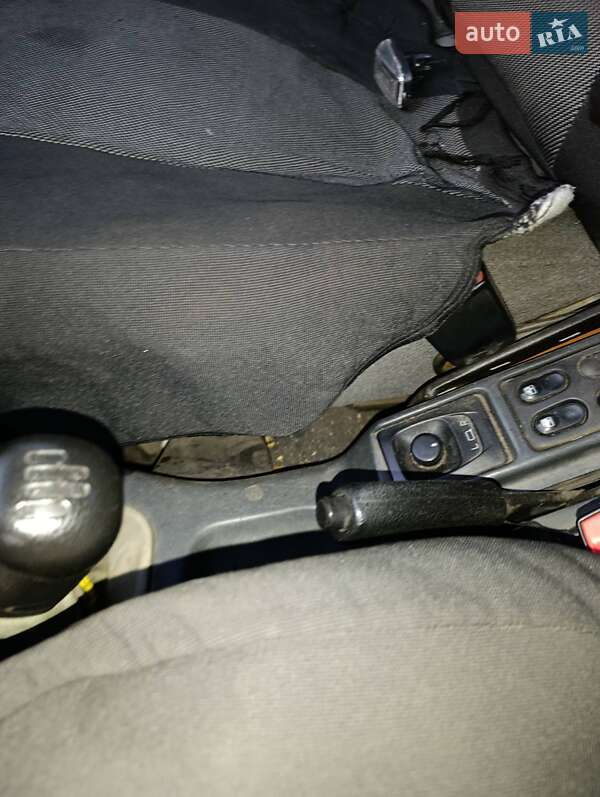 Хэтчбек ВАЗ / Lada 2112 2006 в Днепре