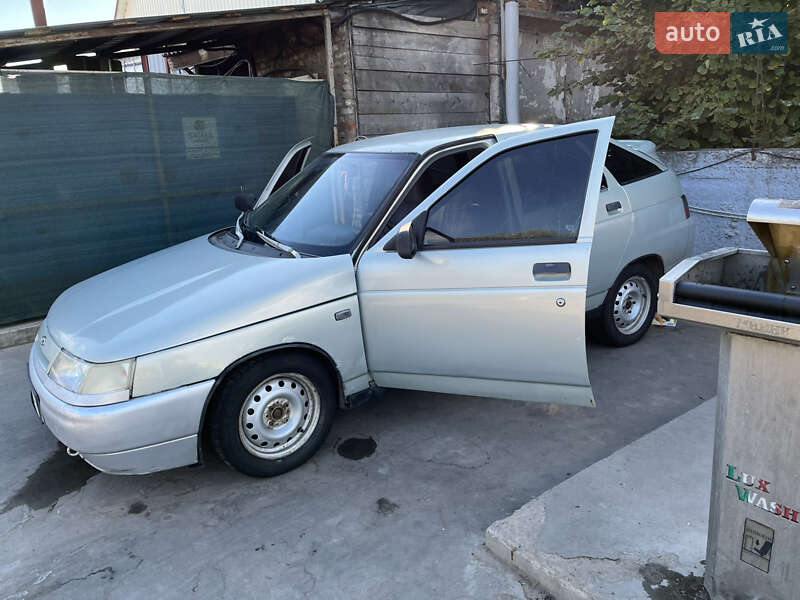 Хэтчбек ВАЗ / Lada 2112 2003 в Ромнах
