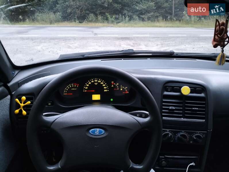 Хэтчбек ВАЗ / Lada 2112 2008 в Маневичах