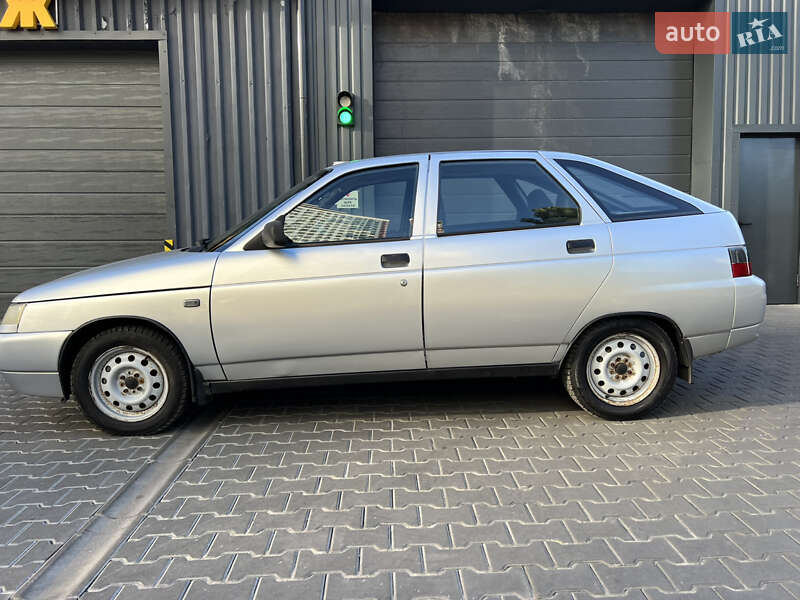 Хэтчбек ВАЗ / Lada 2112 2004 в Киеве