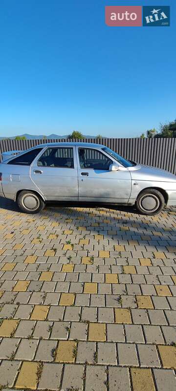 Хэтчбек ВАЗ / Lada 2112 2004 в Иршаве