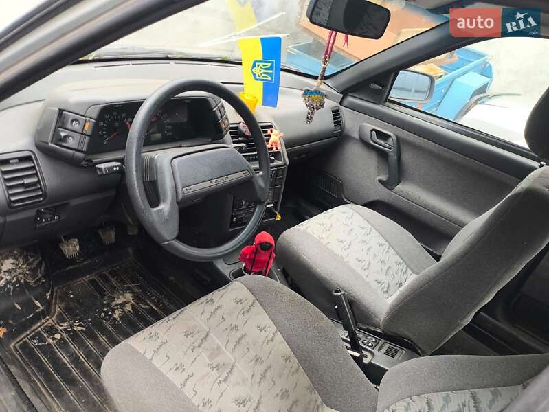 ВАЗ / Lada 2112 2006