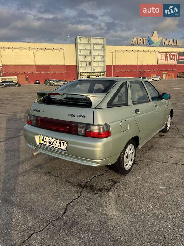 Хетчбек ВАЗ / Lada 2112 2005 в Києві фото 3 Хетчбек ВАЗ / Lada 2112 2005 в Києві