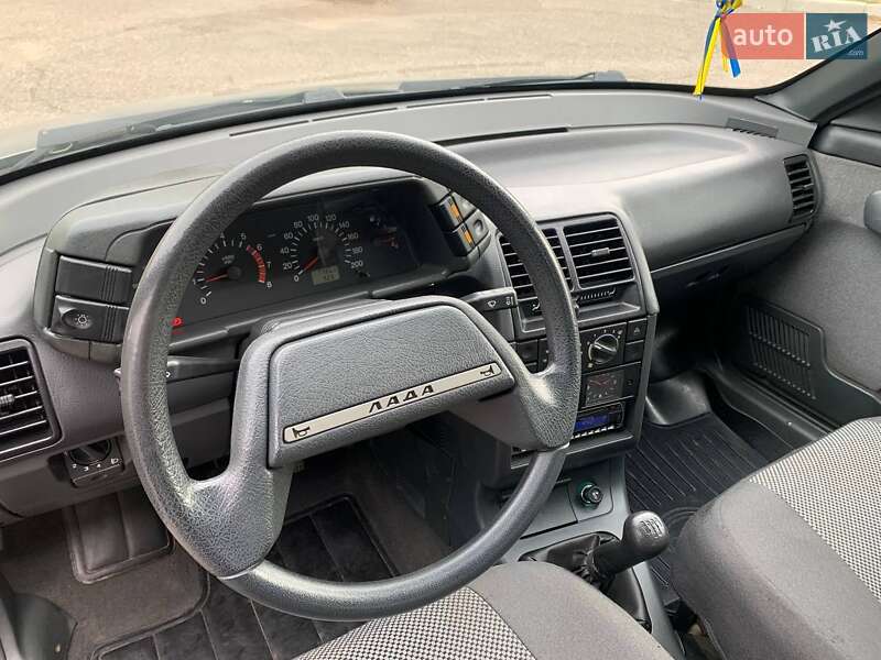 Хэтчбек ВАЗ / Lada 2112 2006 в Николаеве фото 10 Хэтчбек ВАЗ / Lada 2112 2006 в Николаеве