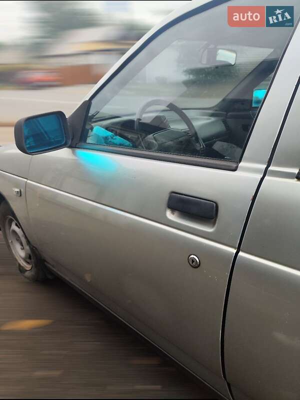 Хэтчбек ВАЗ / Lada 2112 2006 в Черкассах