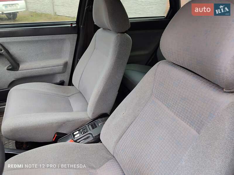 Хэтчбек ВАЗ / Lada 2112 2008 в Козельщине фото 30 Хэтчбек ВАЗ / Lada 2112 2008 в Козельщине