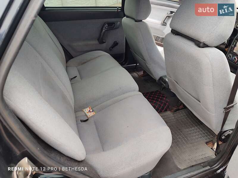 Хэтчбек ВАЗ / Lada 2112 2008 в Козельщине фото 45 Хэтчбек ВАЗ / Lada 2112 2008 в Козельщине