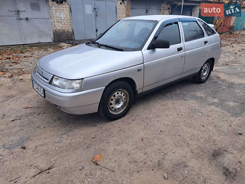 Хэтчбек ВАЗ / Lada 2112 2006 в Херсоне