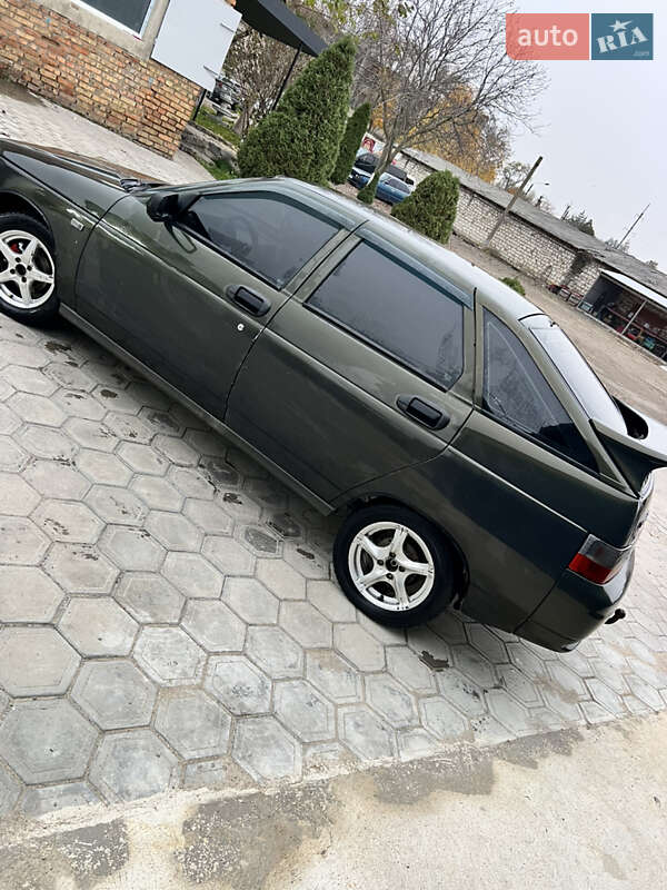 Хэтчбек ВАЗ / Lada 2112 2005 в Вознесенске фото 5 Хэтчбек ВАЗ / Lada 2112 2005 в Вознесенске