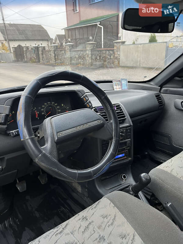 Хетчбек ВАЗ / Lada 2112 2006 в Бару фото 13 Хетчбек ВАЗ / Lada 2112 2006 в Бару