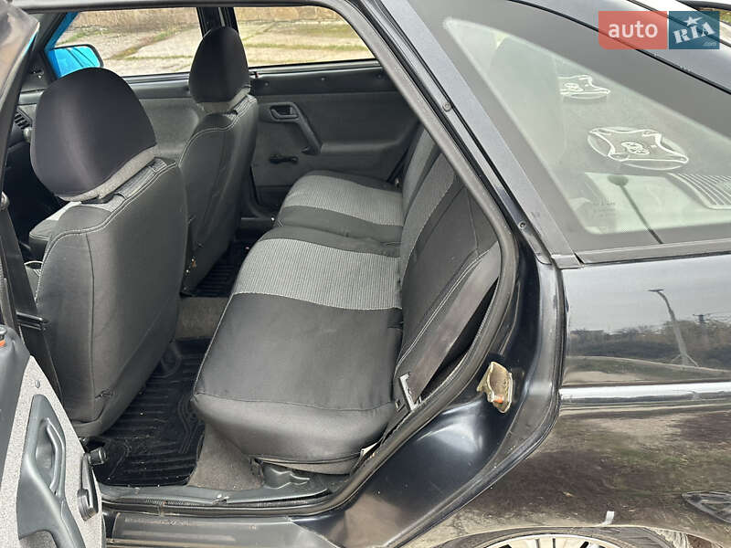 Хэтчбек ВАЗ / Lada 2112 2005 в Мерефа фото 9 Хэтчбек ВАЗ / Lada 2112 2005 в Мерефа