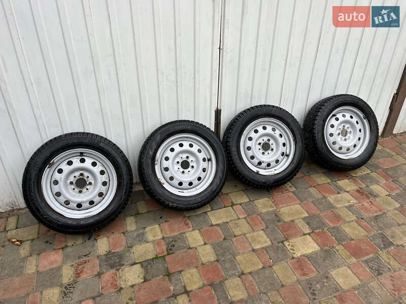 Хетчбек ВАЗ / Lada 2112 2004 в Сумах фото 6 Хетчбек ВАЗ / Lada 2112 2004 в Сумах