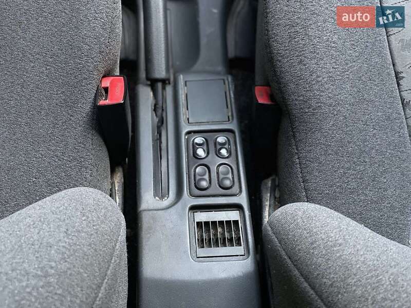 Хетчбек ВАЗ / Lada 2112 2006 в Кременці фото 11 Хетчбек ВАЗ / Lada 2112 2006 в Кременці