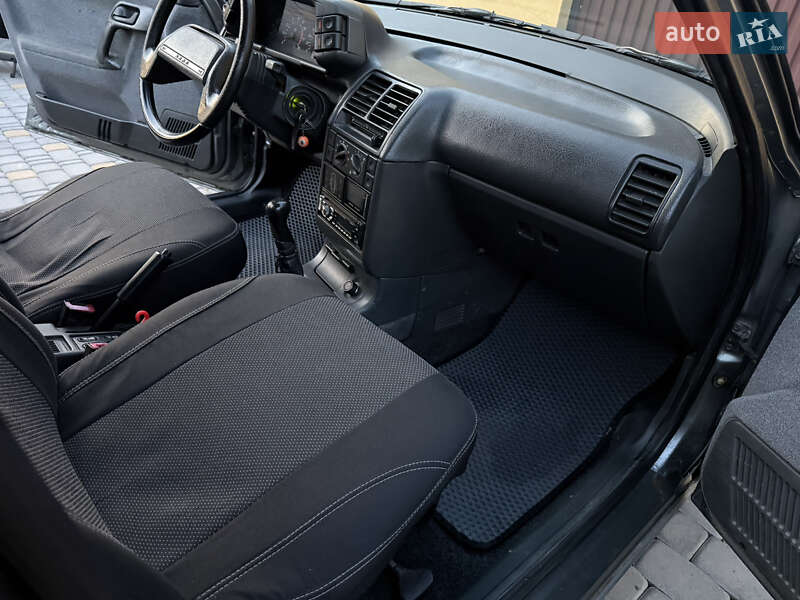 Хэтчбек ВАЗ / Lada 2112 2006 в Черновцах