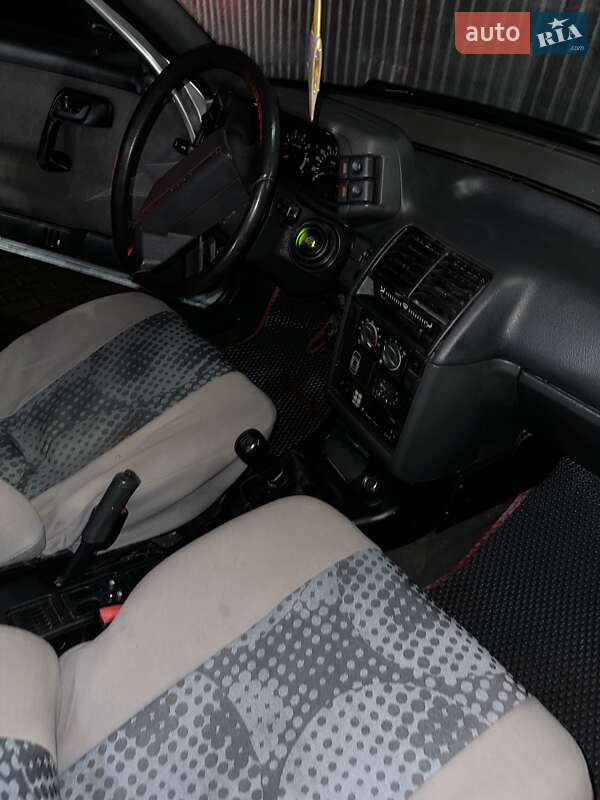 Хэтчбек ВАЗ / Lada 2112 2005 в Калиновке