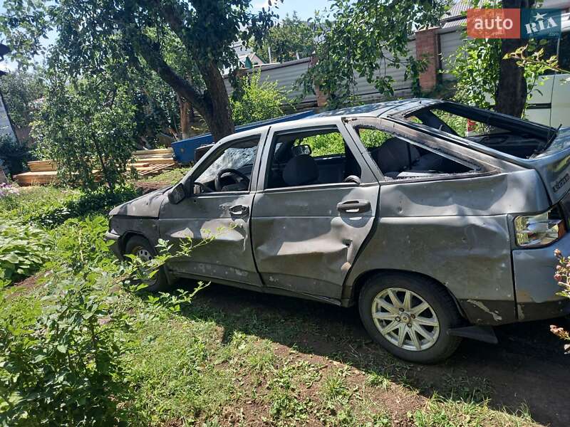 Хетчбек ВАЗ / Lada 2112 2002 в Полтаві фото 3 Хетчбек ВАЗ / Lada 2112 2002 в Полтаві