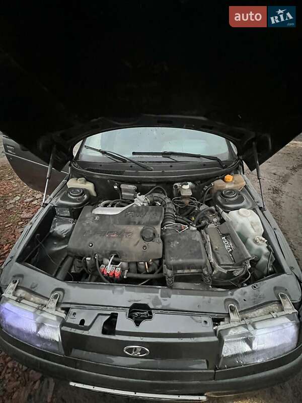 Хэтчбек ВАЗ / Lada 2112 2002 в Баре