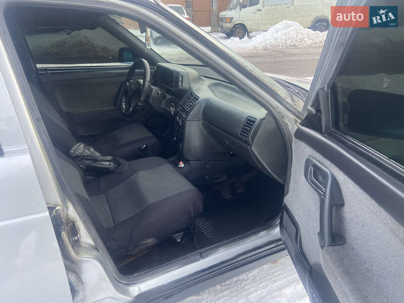 Хэтчбек ВАЗ / Lada 2112 2007 в Врадиевке