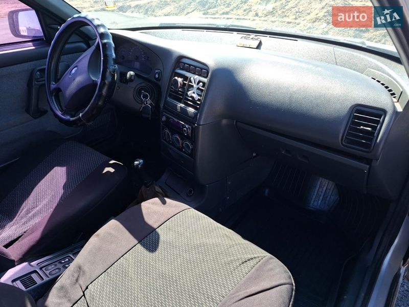 Хэтчбек ВАЗ / Lada 2112 2008 в Киеве