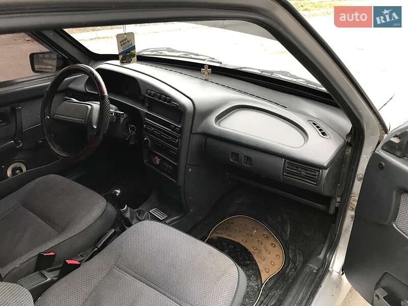 Хетчбек ВАЗ / Lada 2113 Samara 2007 в Новому Бузі