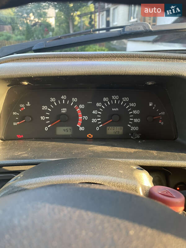 Хэтчбек ВАЗ / Lada 2113 Samara 2005 в Буске