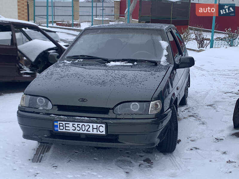 Хэтчбек ВАЗ 2113 Samara 2006 в 