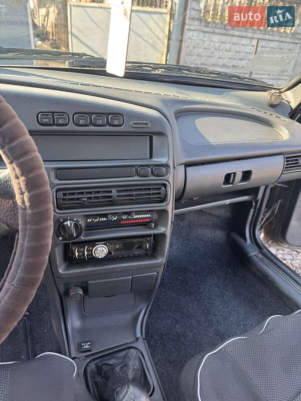 Хэтчбек ВАЗ / Lada 2113 Samara 2006 в Кривом Роге