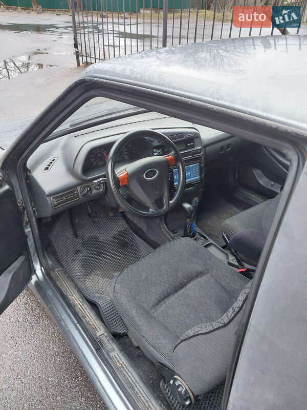 Хэтчбек ВАЗ / Lada 2113 Samara 2005 в Виннице