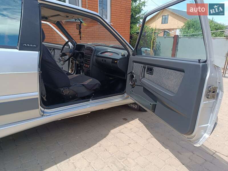 Хэтчбек ВАЗ / Lada 2113 Samara 2005 в Деражне фото 6 Хэтчбек ВАЗ / Lada 2113 Samara 2005 в Деражне