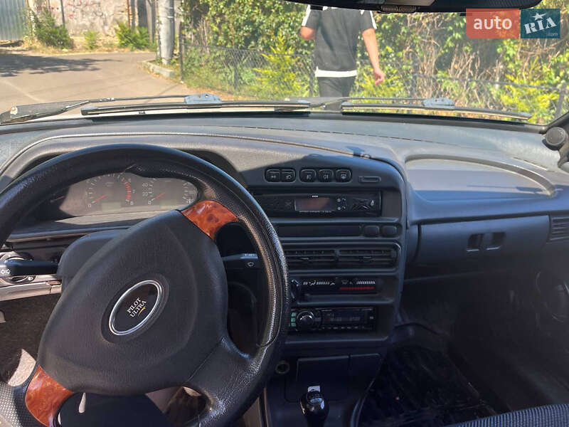 Хэтчбек ВАЗ / Lada 2113 Samara 2010 в Одессе