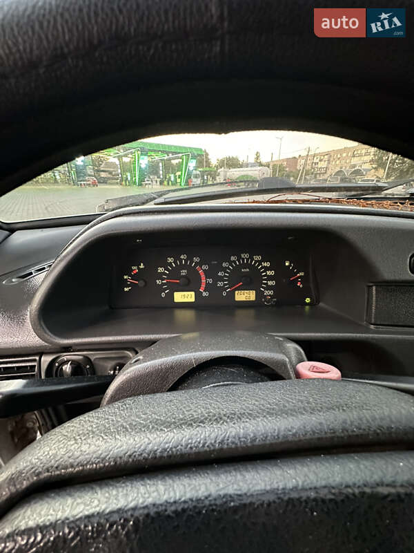 Хэтчбек ВАЗ / Lada 2113 Samara 2006 в Луцке