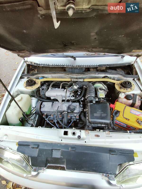 Хетчбек ВАЗ / Lada 2113 Samara 2006 в Лозовій