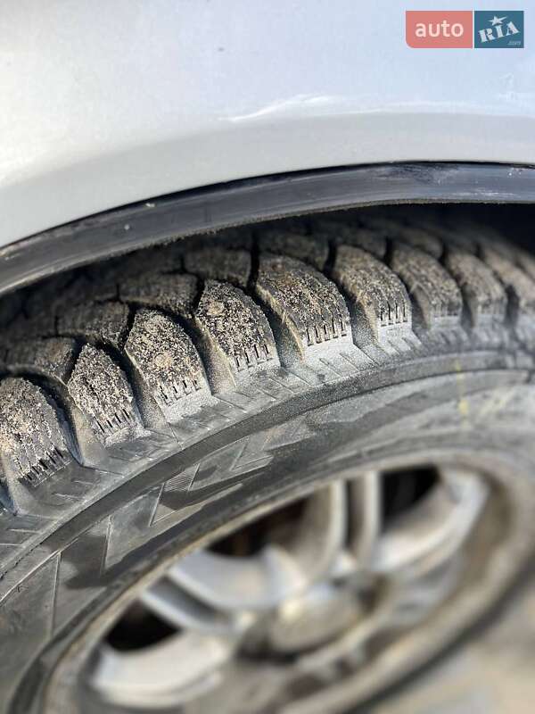 Хэтчбек ВАЗ / Lada 2113 Samara 2007 в Тернополе фото 16 Хэтчбек ВАЗ / Lada 2113 Samara 2007 в Тернополе